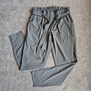 Athleta Skyline Paper Bag Waist Women's Pants Size 8 Tall